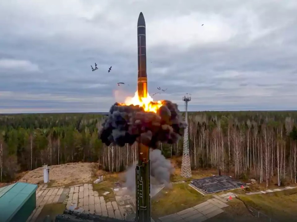 Oreshnik Russian Missile (A)